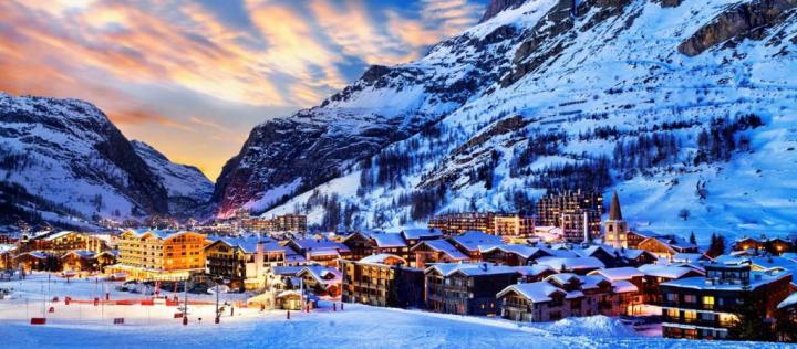 Private transfer taxi from Milan to Courchevel Private transfer taxi from Milan to Courchevel