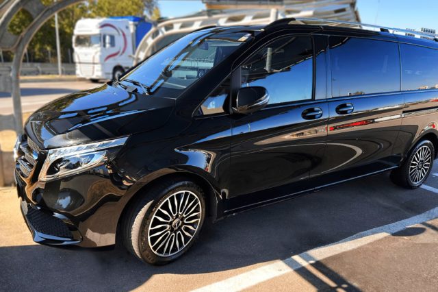 Transfer taxi Milan airport cars order