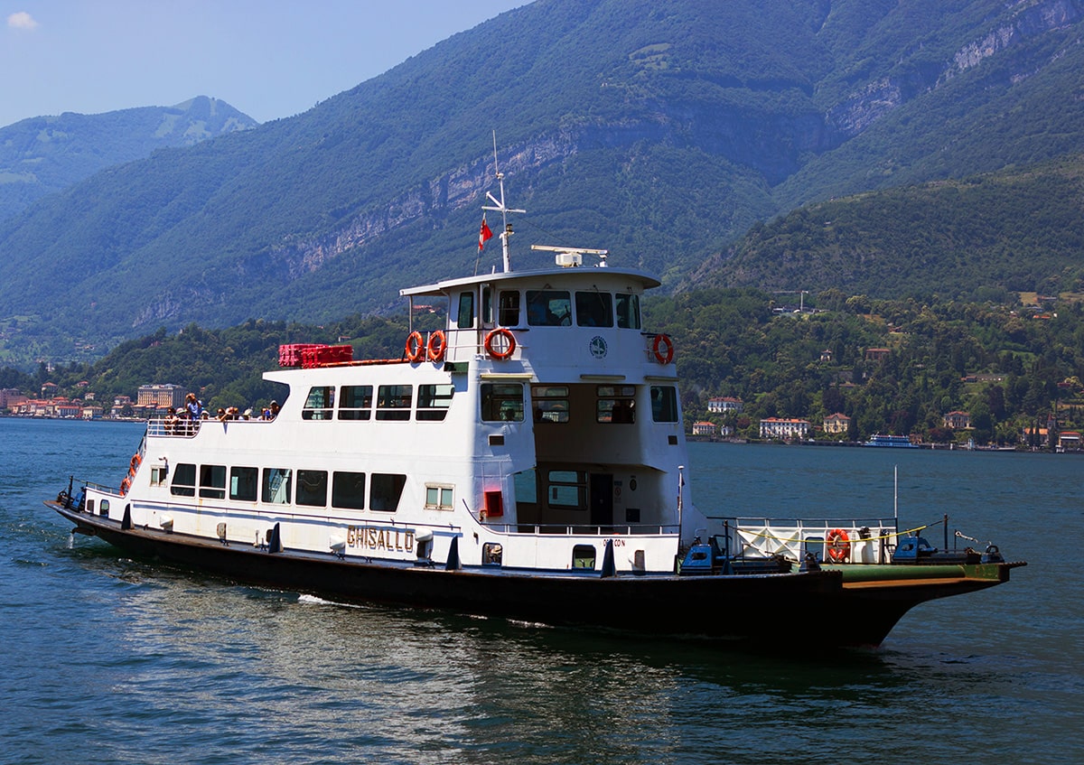 How to get from Como by ferry on Como Lake