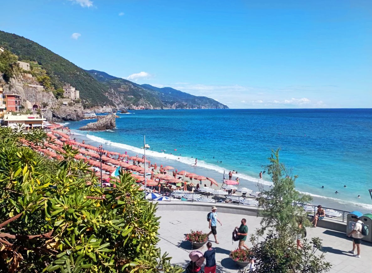 Milan to Monterosso al Mare travel transfer