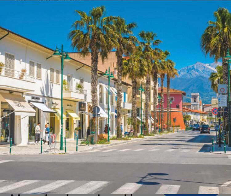 Milan to Forte dei Marmi taxi transfer