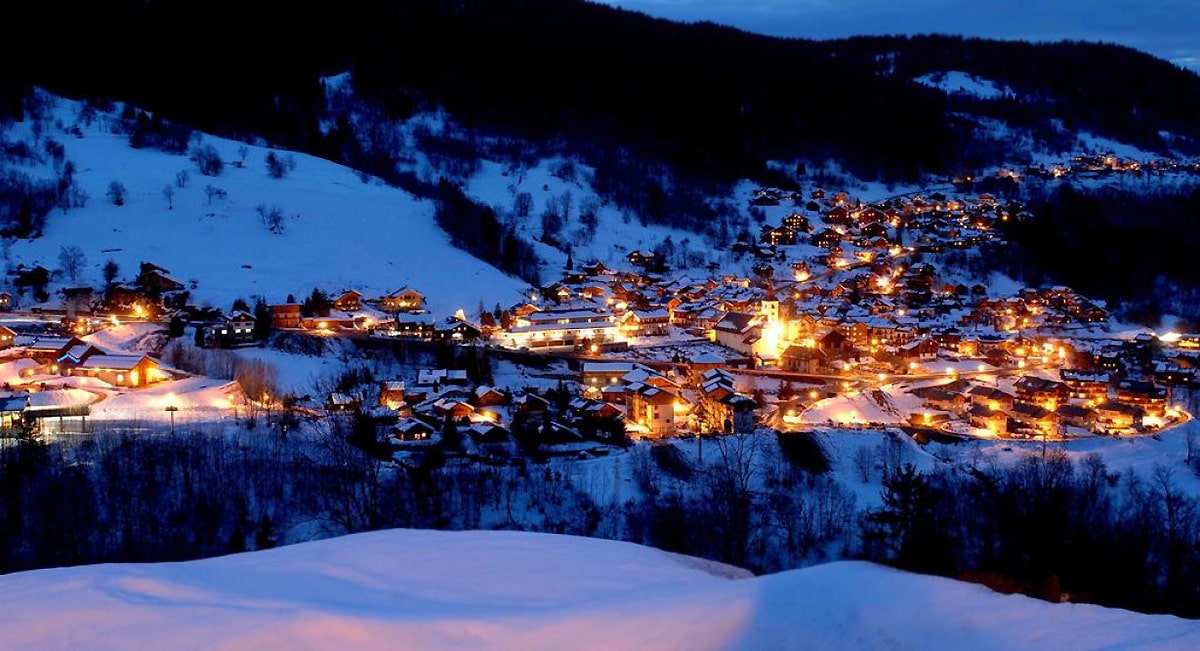 Ski transfer taxi to Méribel